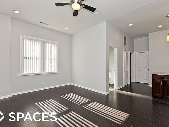 2nd image of 5860 N Kenmore Ave APT 103A