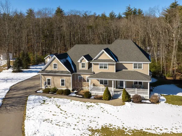 35 LABRADOR Lane, Dover, NH 03820