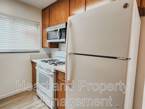 5th image of 4362 Louisiana St APT 3