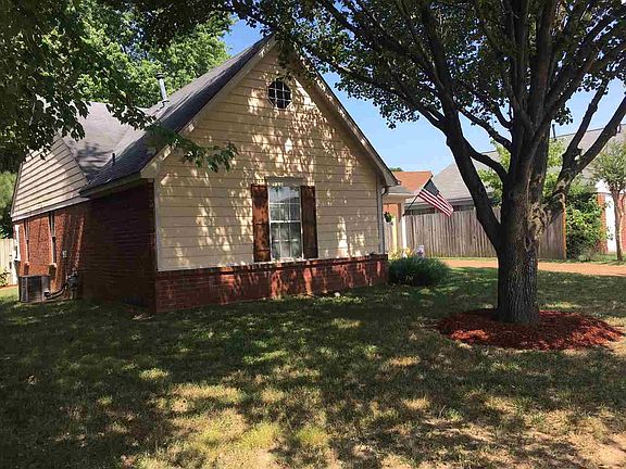 3rd image of 2615 Reese Lake Cir