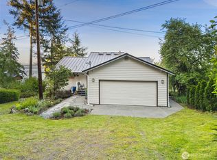 31698 Sunrise Beach Ct NE, Kingston, WA 98346