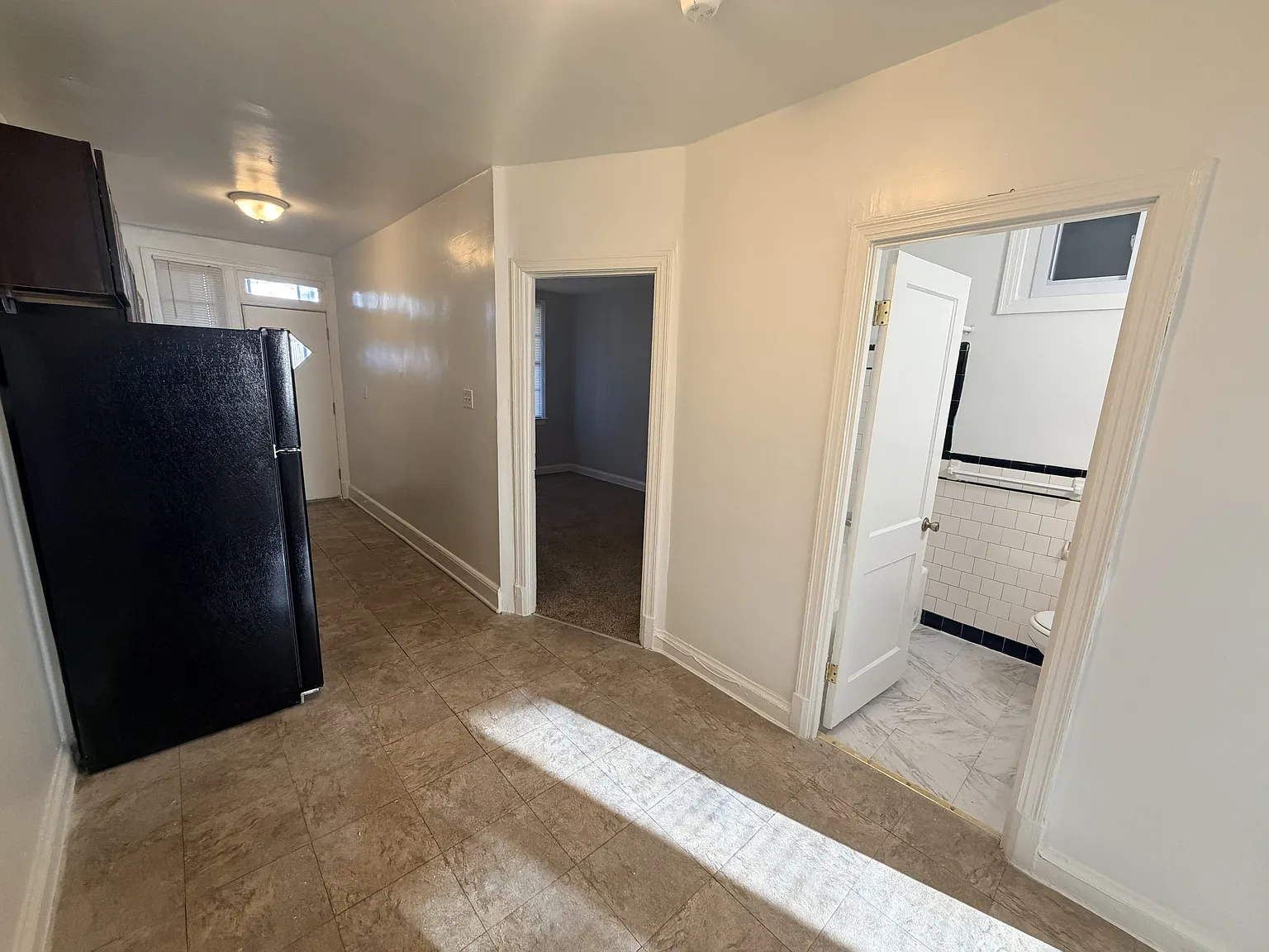 1 bed, 700 sqft, $1,298 — Photo 4