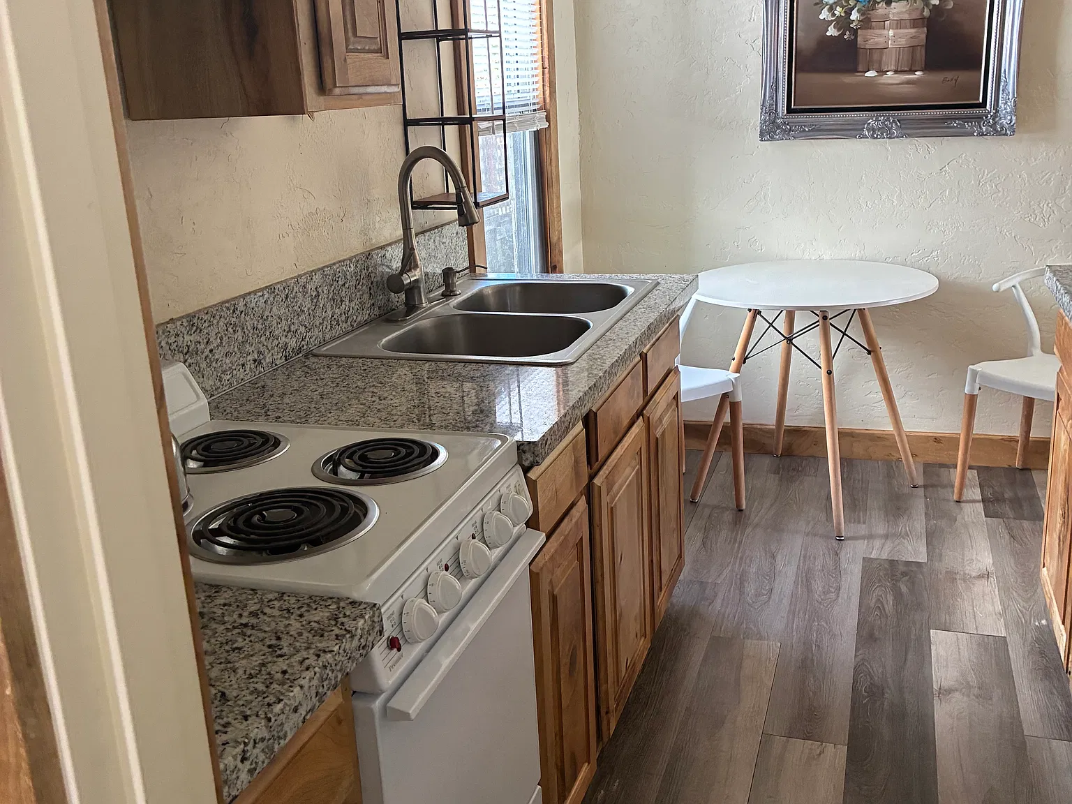 1 bed, 500 sqft, $1,650 — Photo 3
