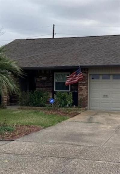 1st image of 2544 Oakmere Dr