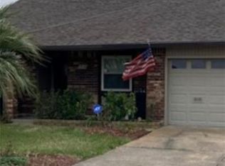 2544 Oakmere Dr, Harvey, LA 70058
