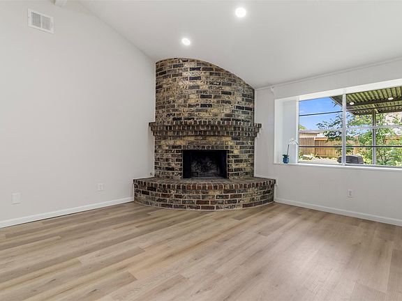 5th image of 9211 Meaux Dr