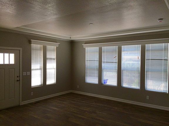 5th image of 8975 Lawrence Welk Dr Space 60