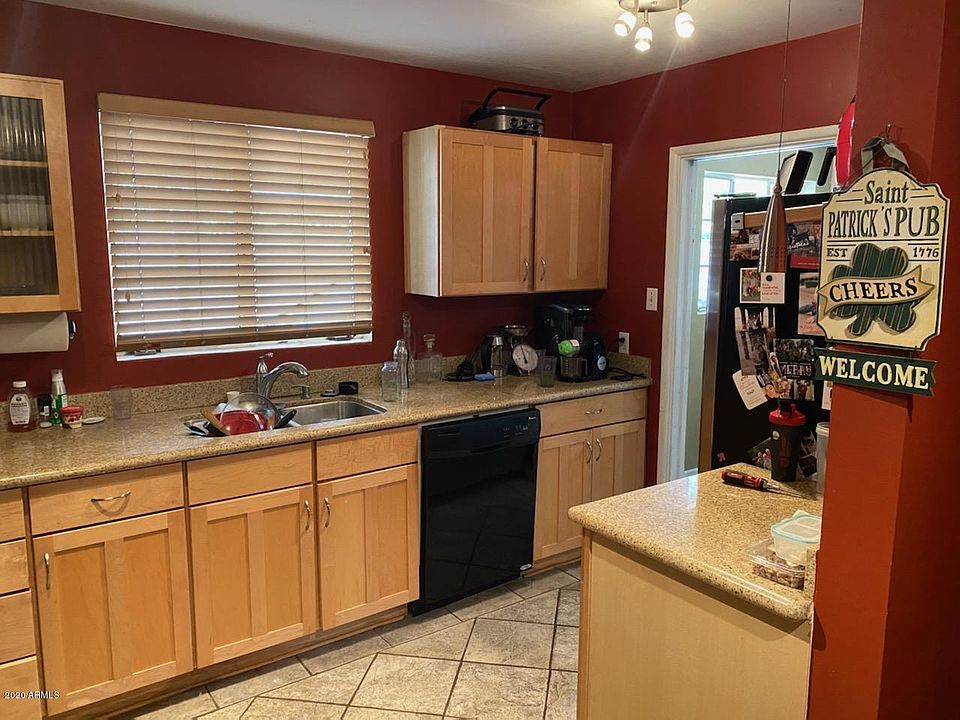 2nd image of 4238 E Pinchot Ave