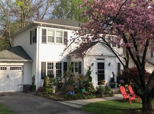 10158 Marshall Pond Rd, Burke, VA 22015