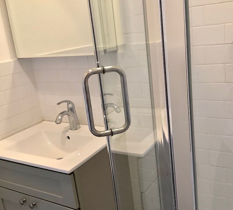 2nd image of 71-04 Fresh Pond Rd #4