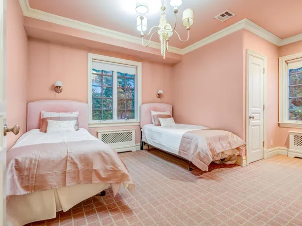 850 East 23rd Street image 35 of 47