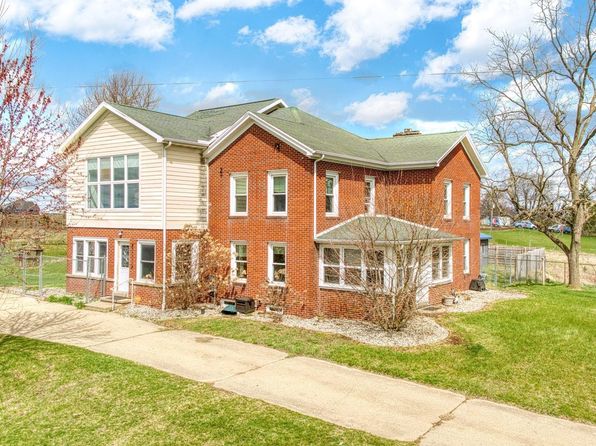5716 Wolf Lake Rd, Grass Lake, MI 49240