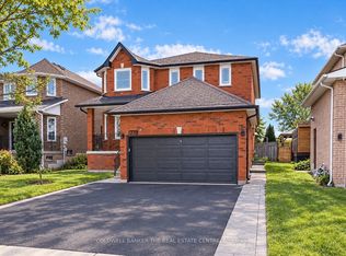 778 Firth Ct, Newmarket, ON L3Y8H8