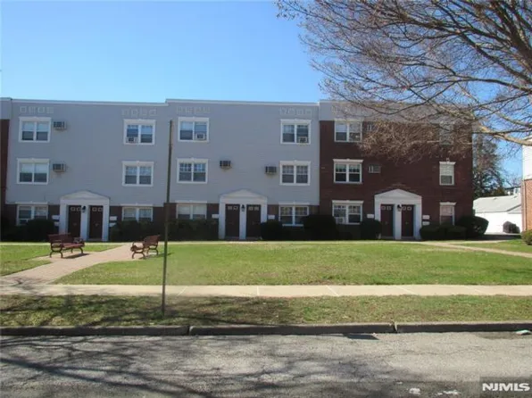 51 Hastings Ave #A, Rutherford, NJ 07070