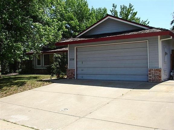 2nd image of 2298 Americana Dr