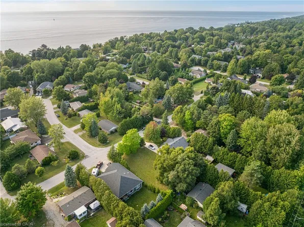 10 Hamilton St, Bluewater, ON N0M 1G0