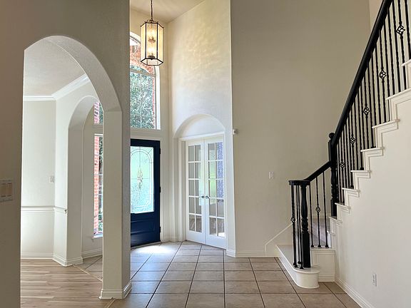 4th image of 3004 Edgecreek Pl