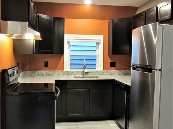 62 High St, 62 High St #201, Biddeford, ME 04005