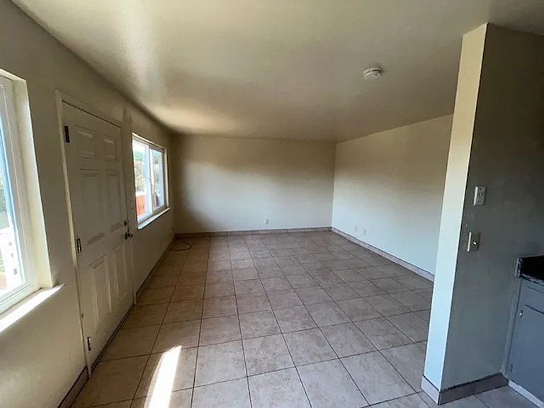 823 Garner Ave — Photo 7