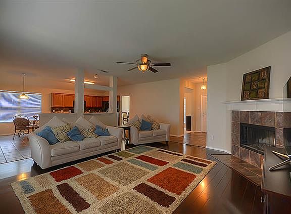 2nd image of 2640 Massey Ln