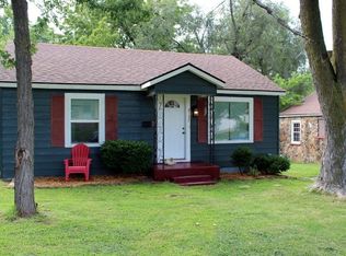 2137 N Oakland Ave, Springfield, MO 65803