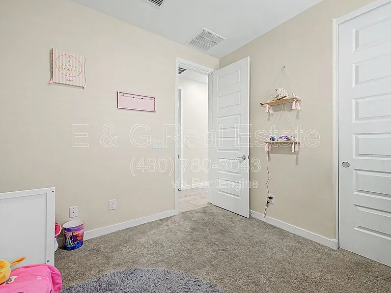 5816 N 90th Dr — Photo 20