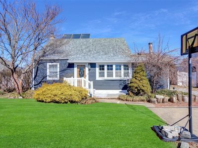 155 Throop Street, West Babylon, NY, 11704