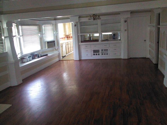 2nd image of 2354 W 31st St