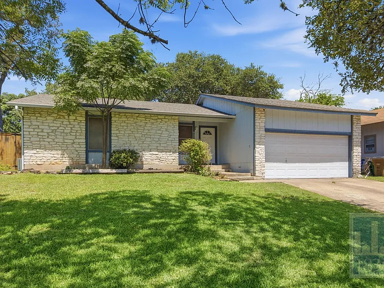 9002 Marsh Dr — Photo 23