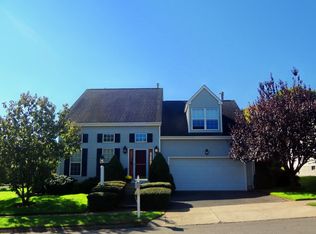 17 Gibson Ln, Middletown, CT 06457