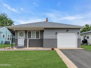 1004 Camino Real Ct, Toms River, NJ 08757