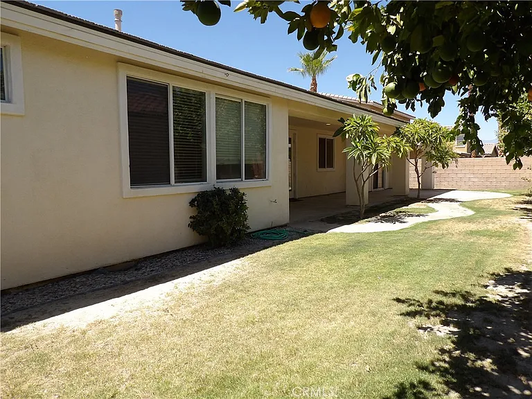 83420 Lightning Rd — Photo 3