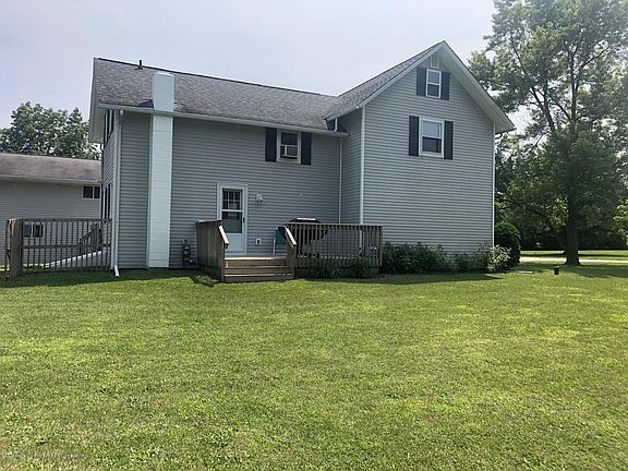 3rd image of 320 Elm St