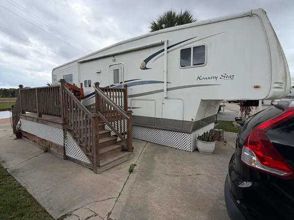 5240 SE 67th Avenue SE, Okeechobee, FL 34974