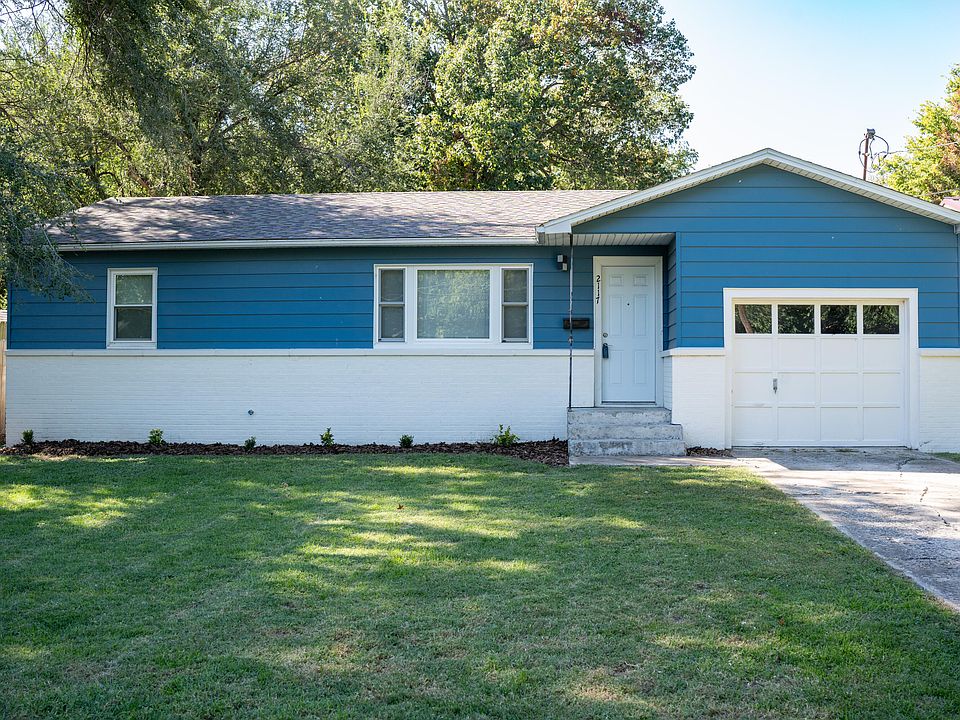 1st image of 2117 N Kentwood Avenue