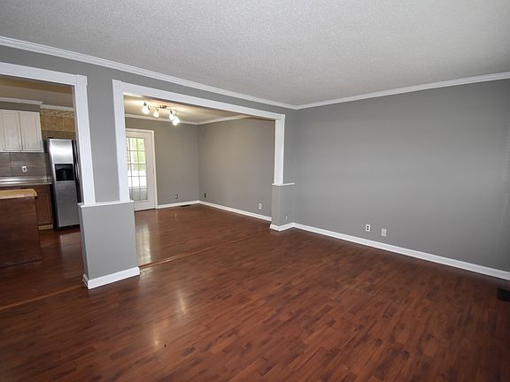 2nd image of 421 Needlewood Dr
