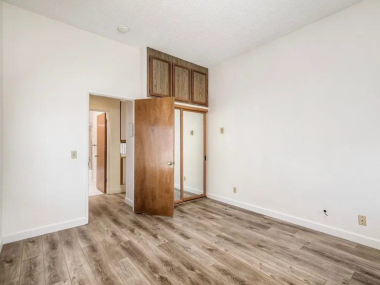 8328 Regents Rd #3E — Photo 21