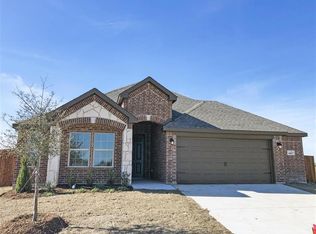 1817 Maplewood Dr, Glenn Heights, TX 75154