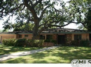 10011 Gierson Ave, Chatsworth, CA 91311