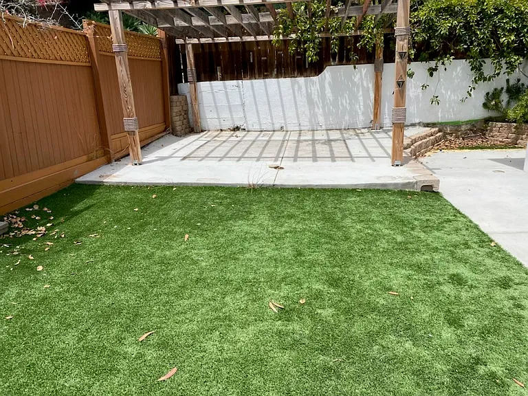 3022 Voltaire St — Photo 10