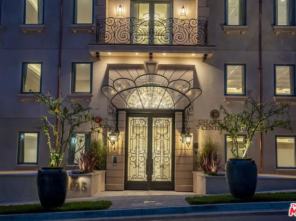 1825 Pandora Ave #Penthouse 404, Los Angeles, CA 90025