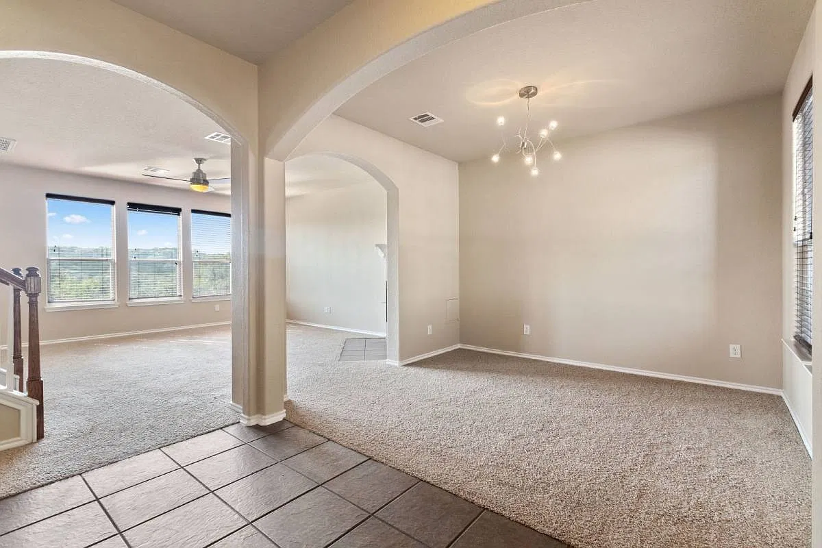 24735 Catalan Cliff in San Antonio, TX 78261 — Photo 4