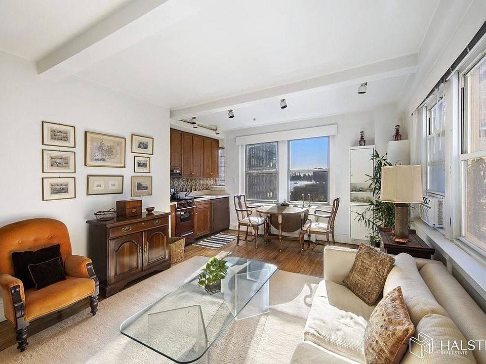 1st image of 10 Mitchell Pl APT 12A