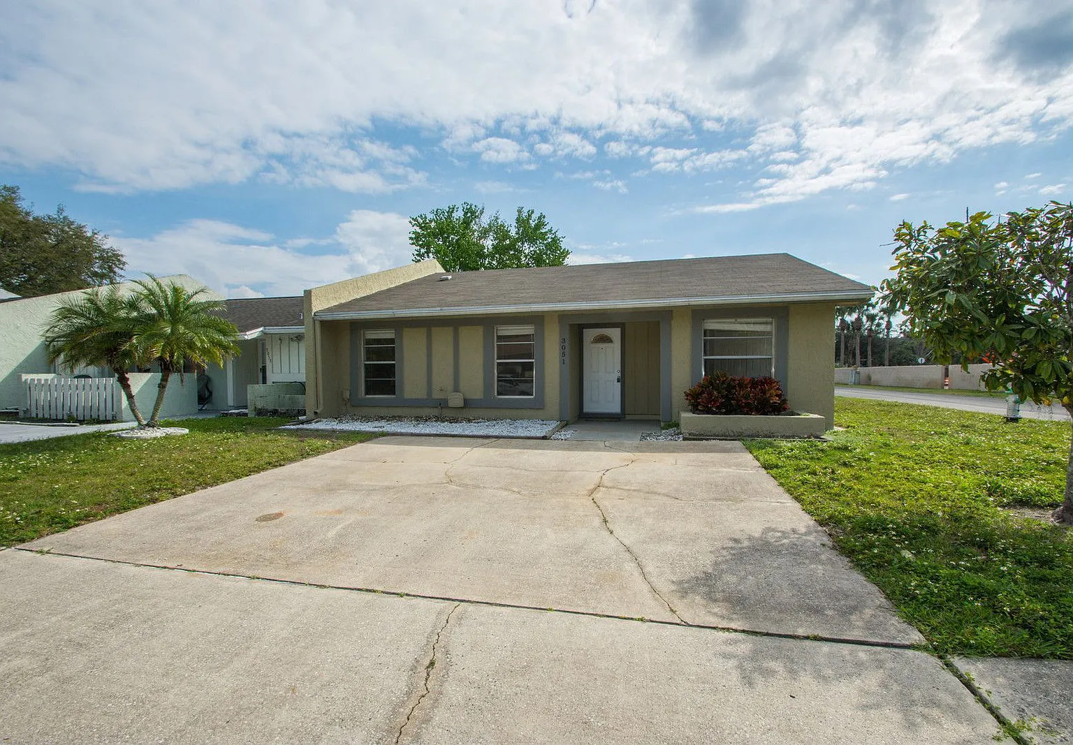 3 bed, 2.0 bath, 1266 sqft, $2,200 — Photo 1