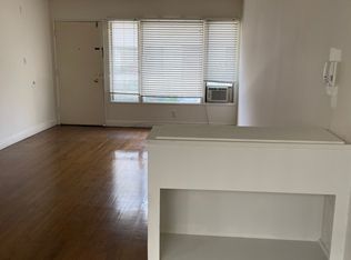 636 N Sweetzer Ave APT 3, Los Angeles, CA 90048