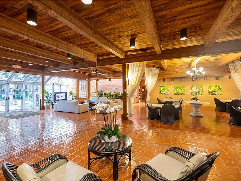 1000 Quayside Ter #1702 — Photo 64