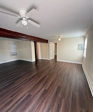 2nd image of 418 Octavia St APT 12