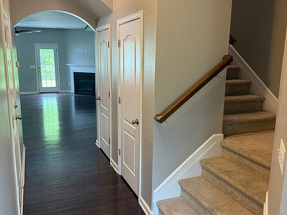 4th image of 2752 Sawbridge Ln