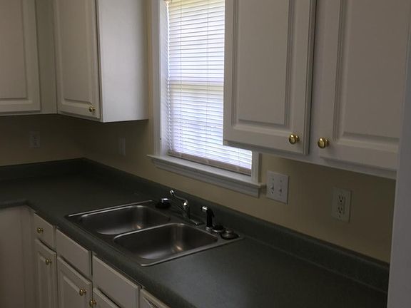 Kitchen with Window to the yard