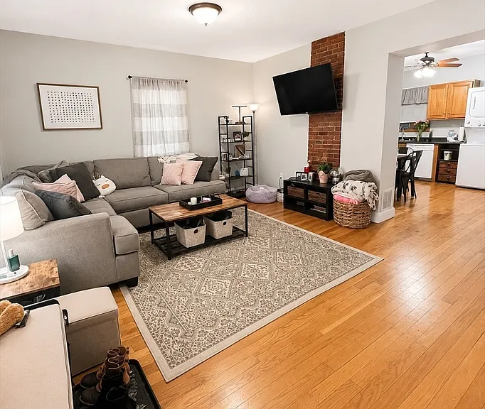 3 Sexton Ct #1 — Photo 2